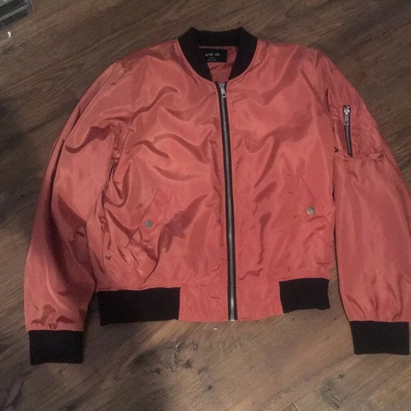 Bomber jacket - Picture 2 of 2